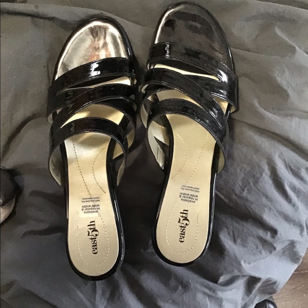 Dress shoes